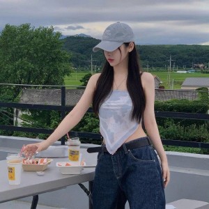 Tuyển gấp 1 cô chăm bà cho gia đình em ạ