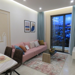 Vợ chồng thường xuyên đi công tác ở tỉnh , cần 1 chị về quán xuyến nhà cửa lương tháng 10 triệu