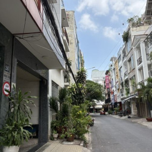 𝑻𝒂̣𝒊 đ𝒖̛𝒐̛̀𝒏𝒈 𝑯𝒐𝒂 𝑯𝒐̂̀𝒏𝒈- 𝑷𝒉𝒖́ 𝑵𝒉𝒖𝒂̣̂𝒏. 𝑪𝒂̂̀𝒏 𝒄𝒐̂ 𝒈𝒊𝒖́𝒑 𝒗𝒊𝒆̣̂𝒄 𝒏𝒉𝒂̀ 𝒃𝒂𝒐 𝒂̆𝒏 𝒐̛̉ !